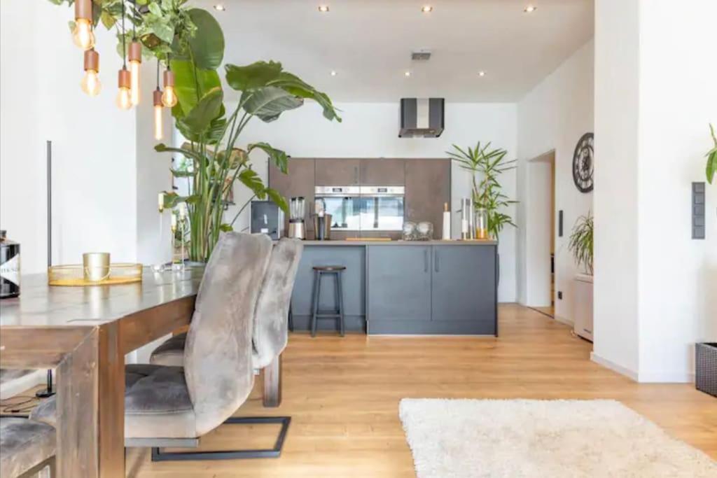 Design Apartment Im Zentrum Von Nienburg! นีนบวร์ก ภายนอก รูปภาพ